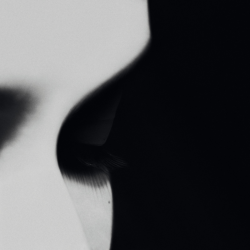 Noell OszvaldʫΨĺڰӰƷ
